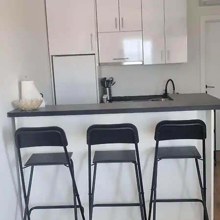 Vir Apartment Apartamento