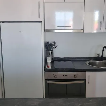 Vir Apartment *